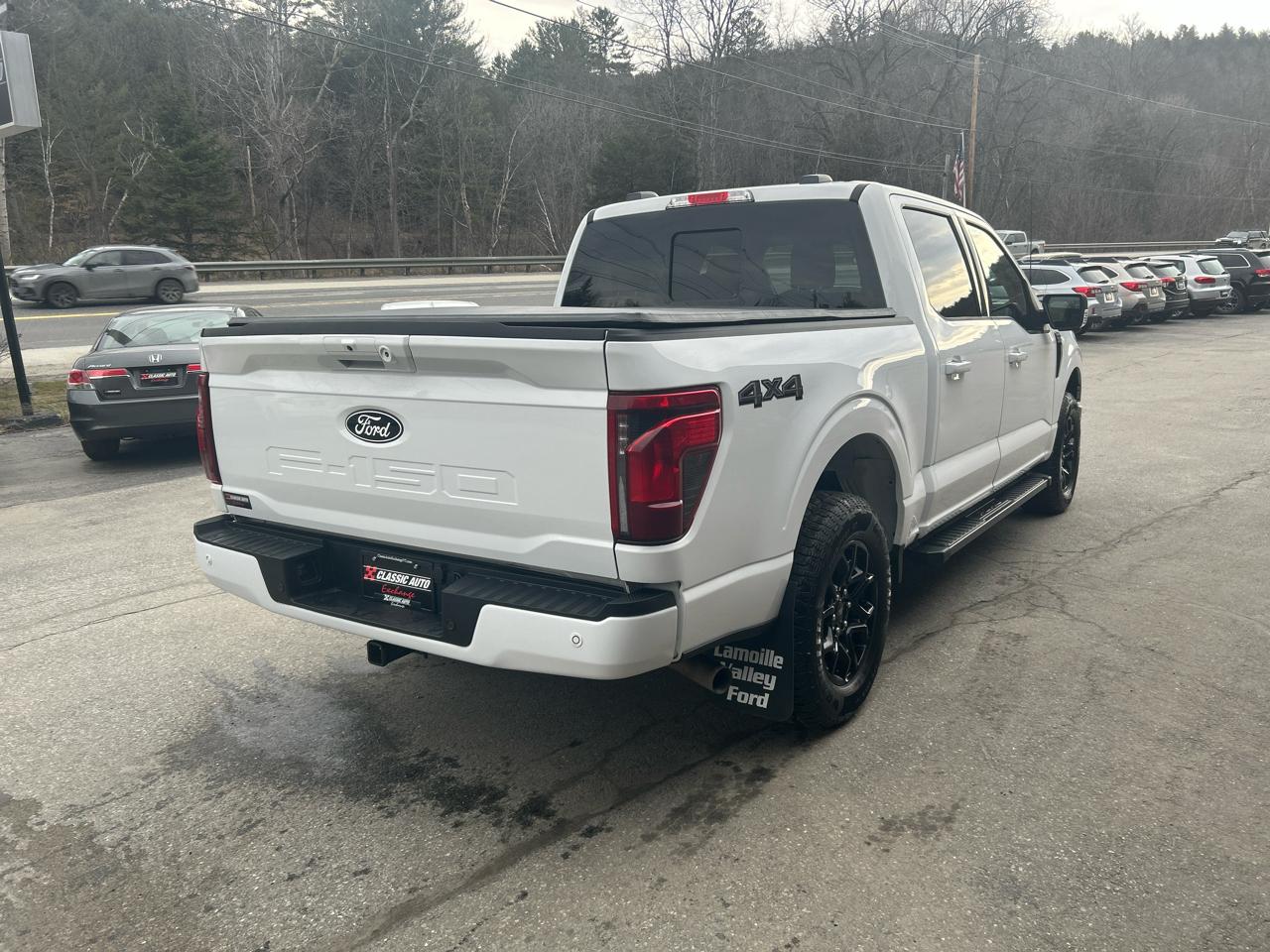 Ford F-150 XLT SuperCrew 4WD 2025