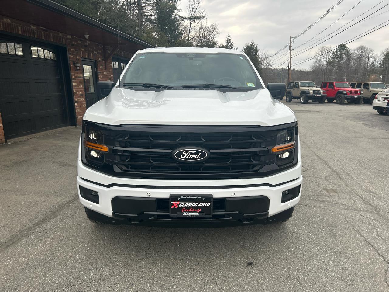 Ford F-150 XLT SuperCrew 4WD 2025