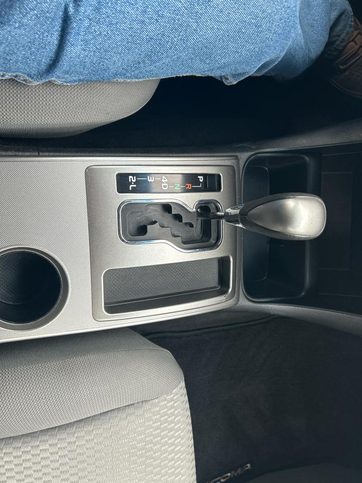 Toyota Tacoma Double Cab V6 5AT 4WD 2014