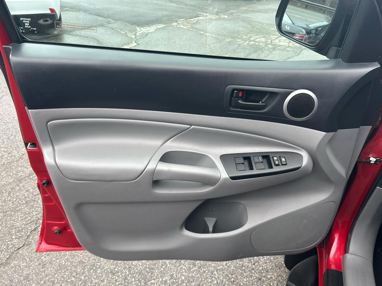 Toyota Tacoma Double Cab V6 5AT 4WD 2014