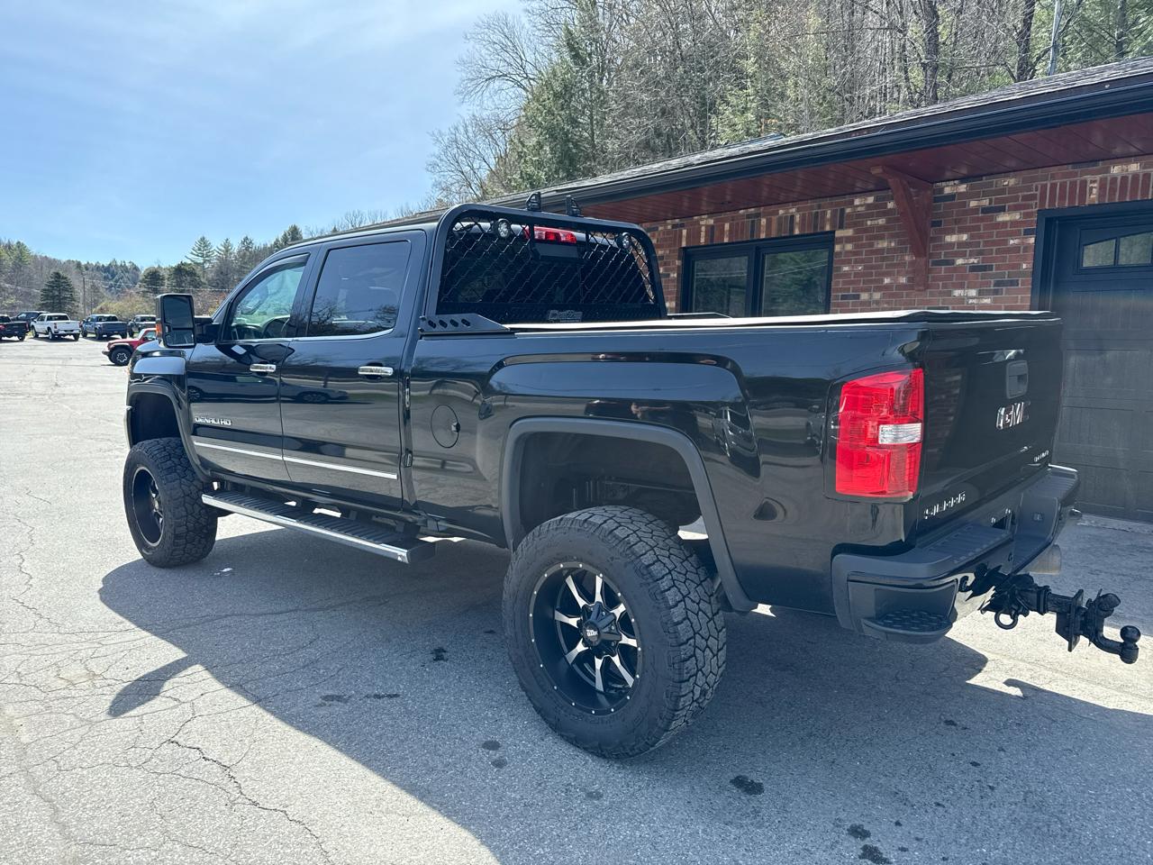 GMC Sierra 3500HD Denali Crew Cab  Short Box 4WD 2019