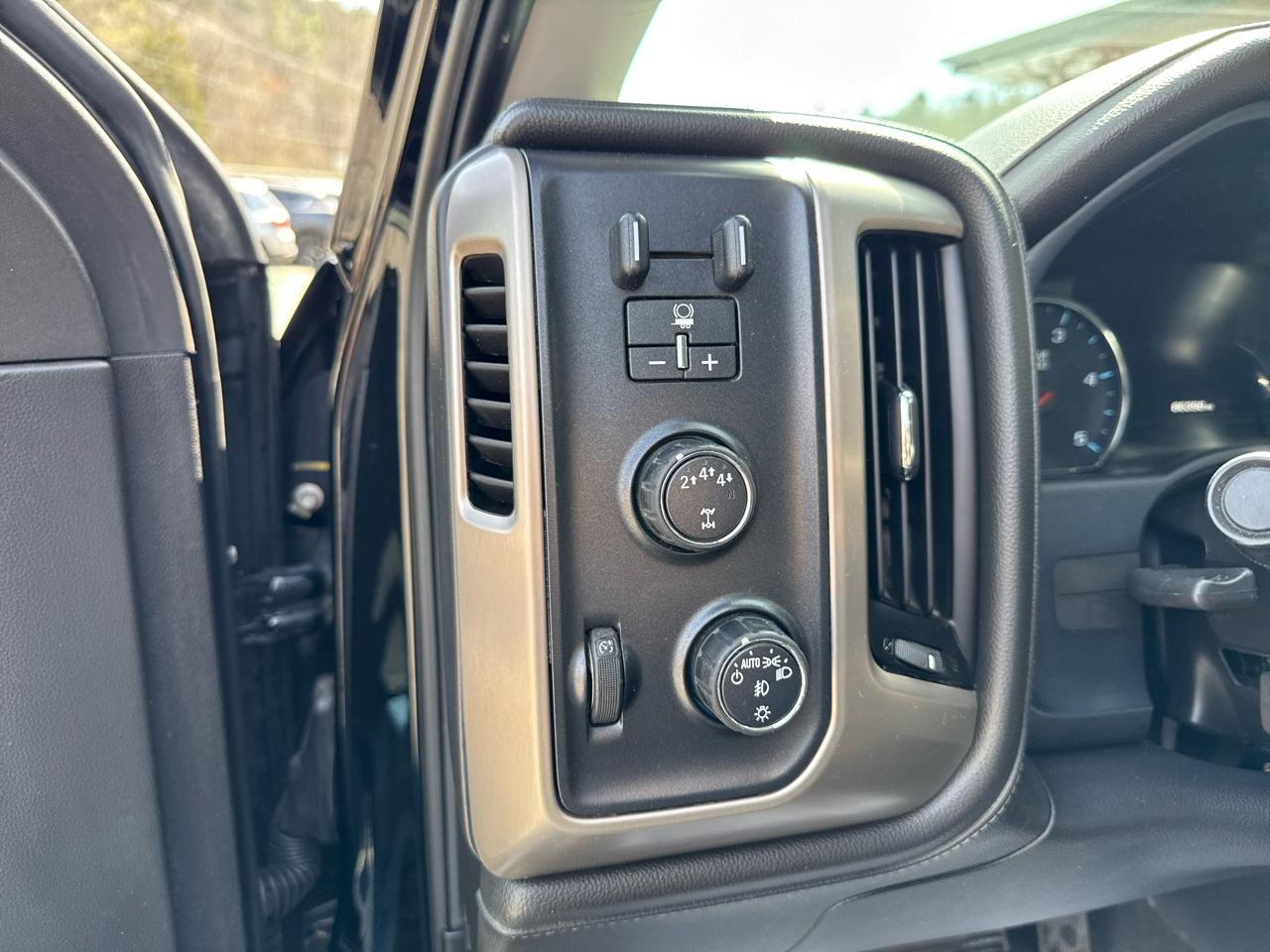 GMC Sierra 3500HD Denali Crew Cab  Short Box 4WD 2019