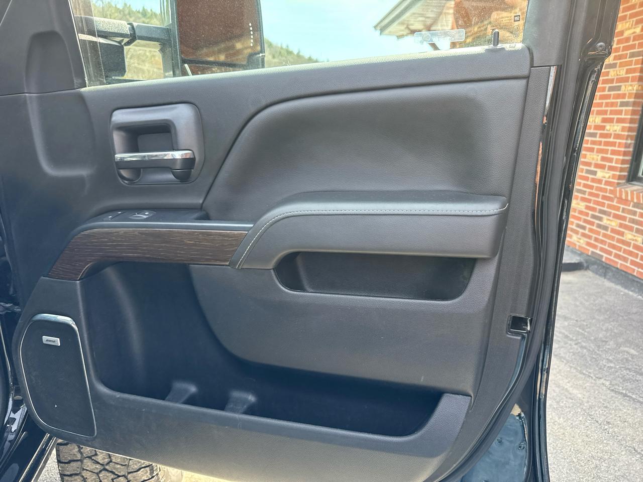 GMC Sierra 3500HD Denali Crew Cab  Short Box 4WD 2019