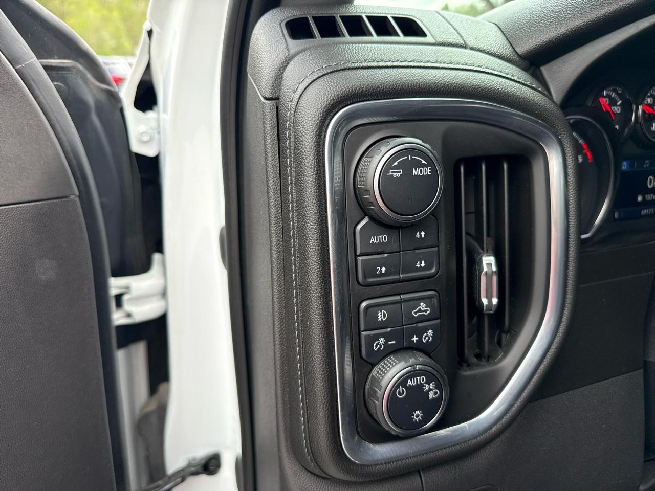 Chevrolet Silverado 1500 RST Crew Cab 4WD 2021