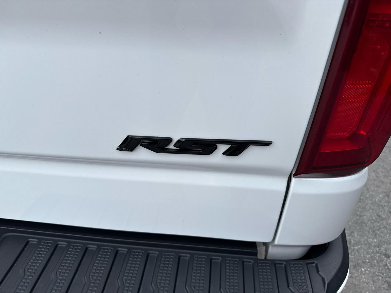 Chevrolet Silverado 1500 RST Crew Cab 4WD 2021