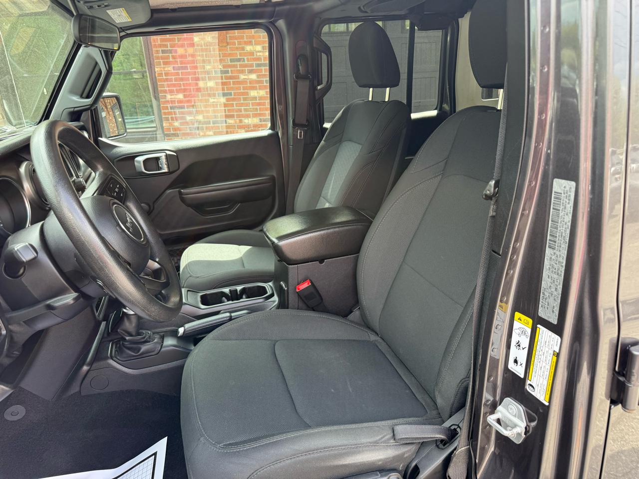 Jeep Wrangler Unlimited Sport 2018