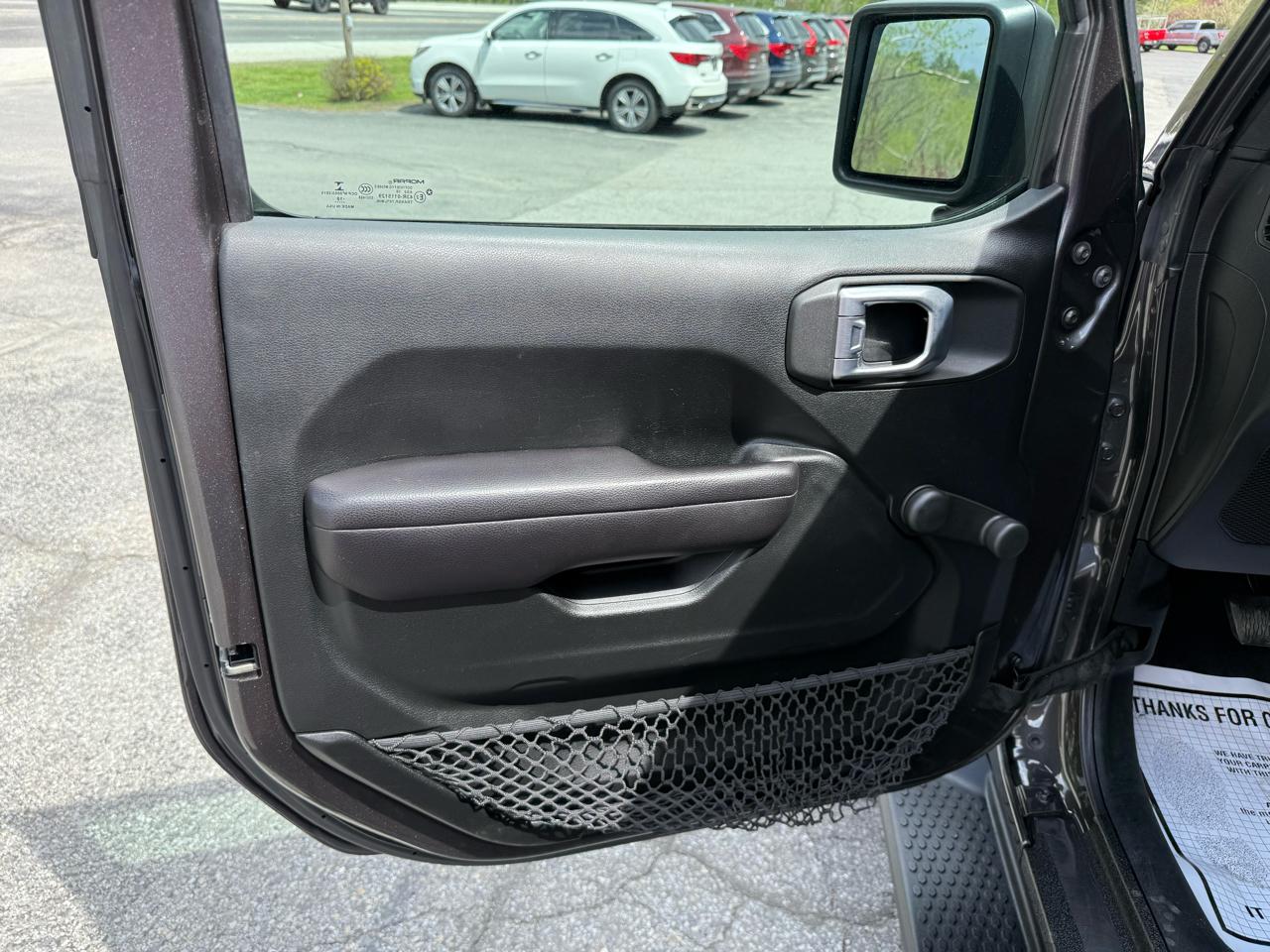 Jeep Wrangler Unlimited Sport 2018