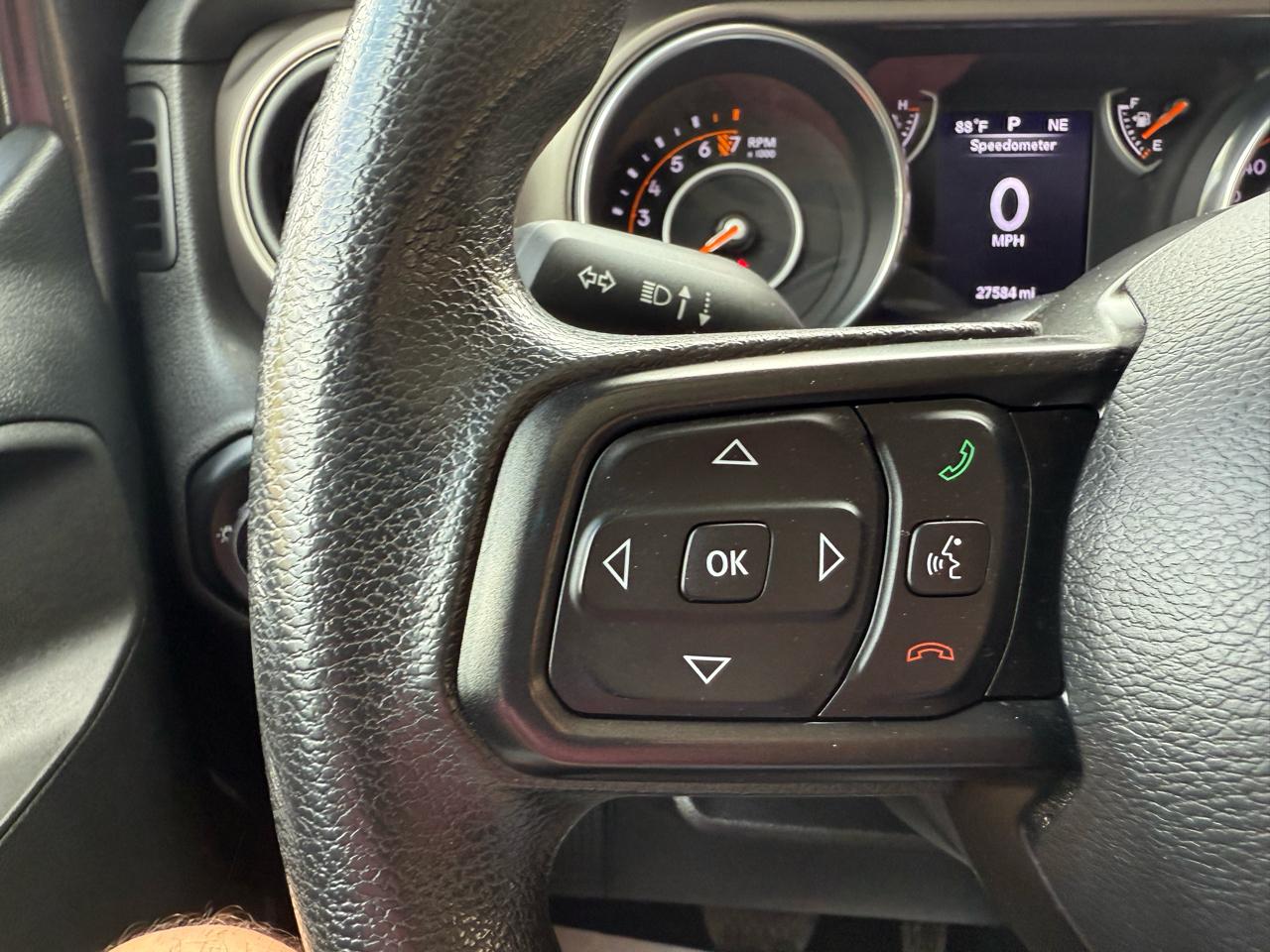 Jeep Wrangler Unlimited Sport 2018