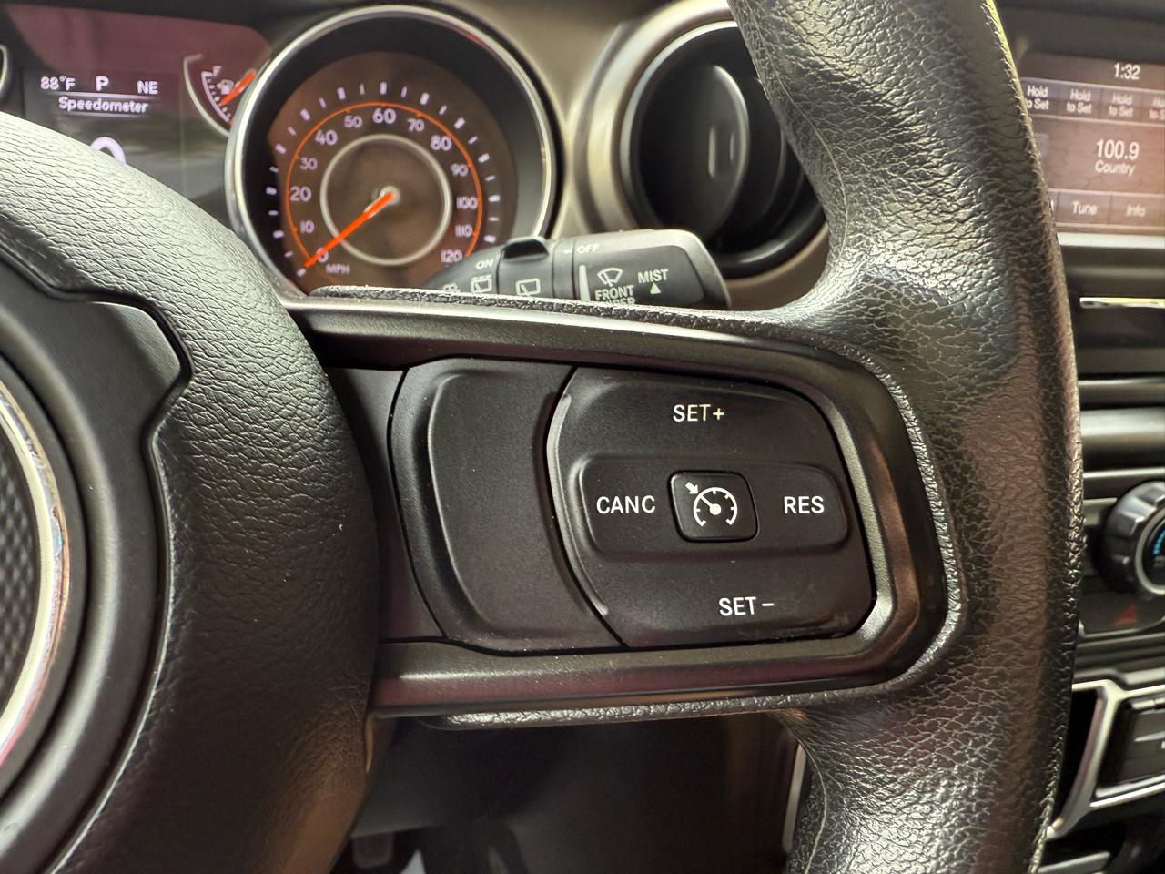 Jeep Wrangler Unlimited Sport 2018