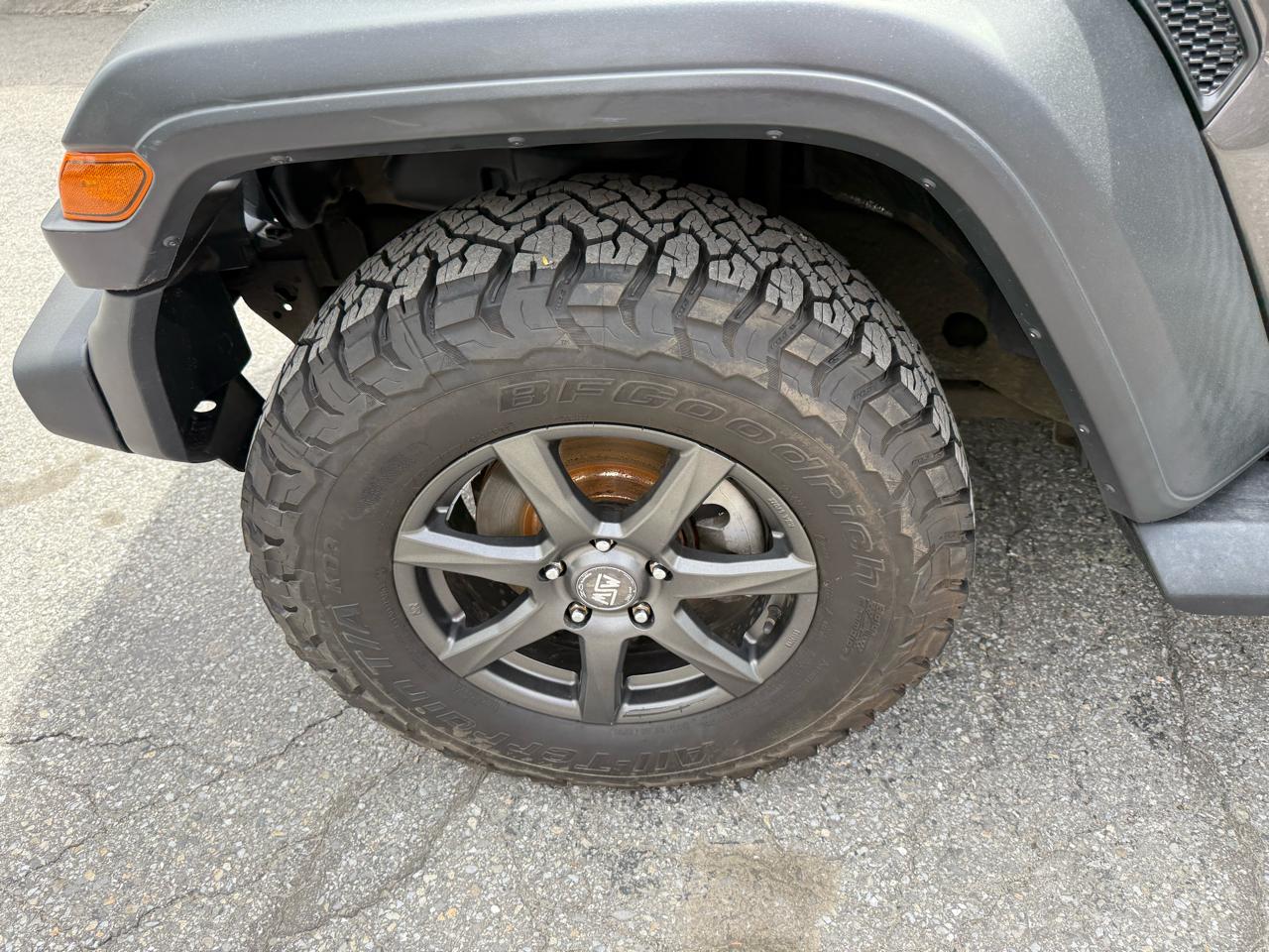 Jeep Wrangler Unlimited Sport 2018