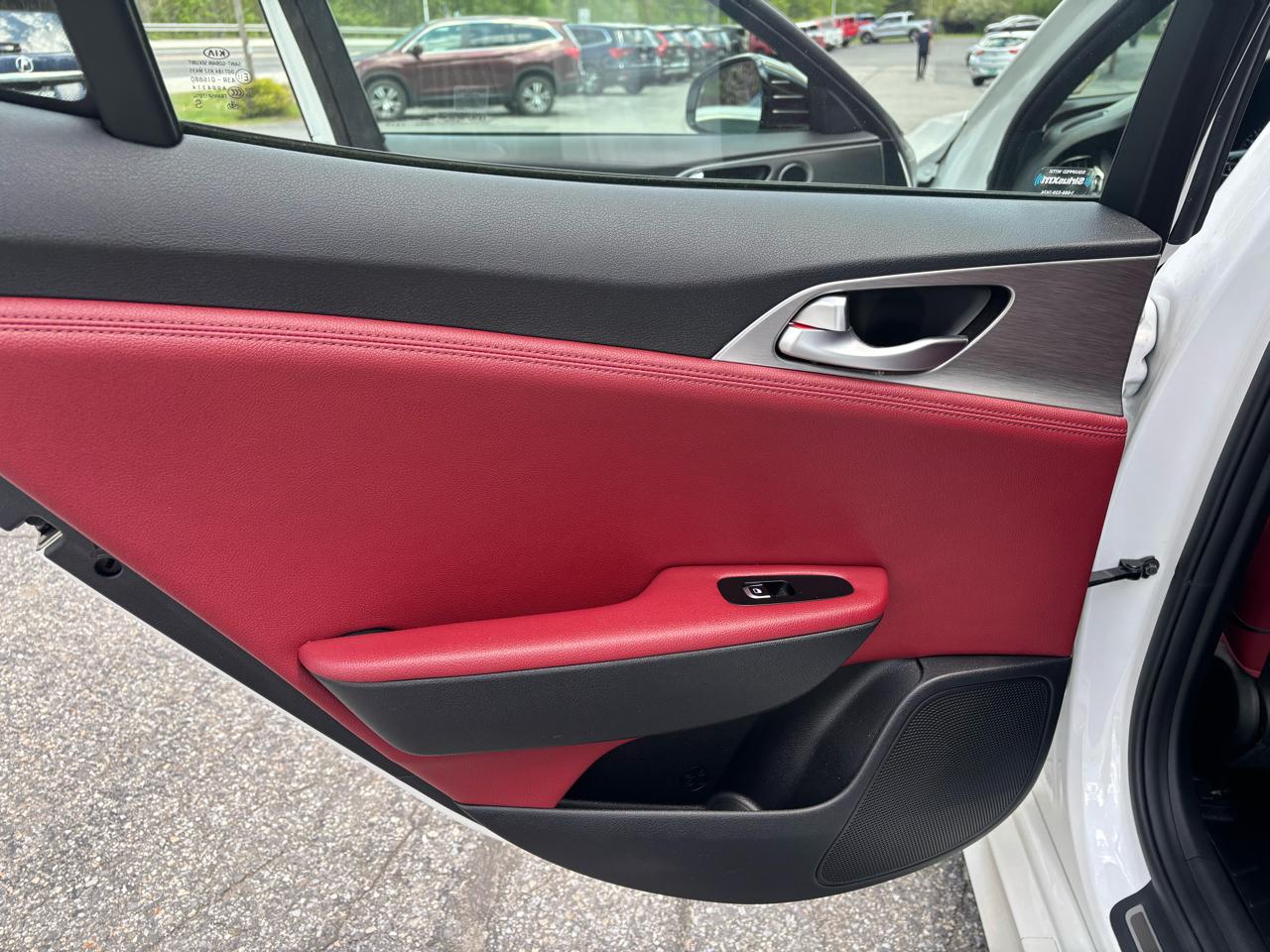 Kia Stinger GT1 AWD 2022