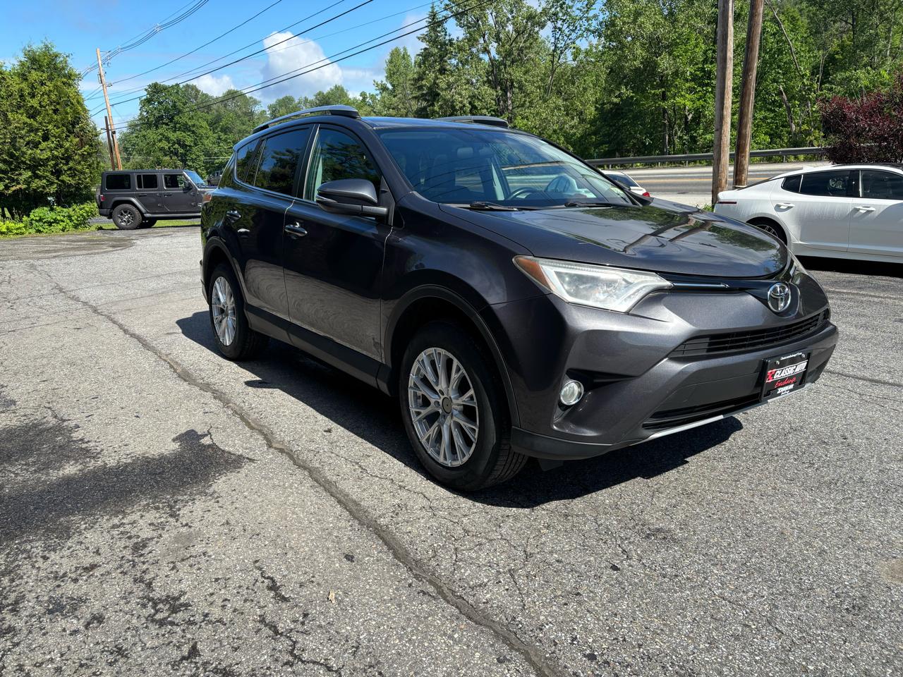 Toyota RAV4 XLE AWD 2016