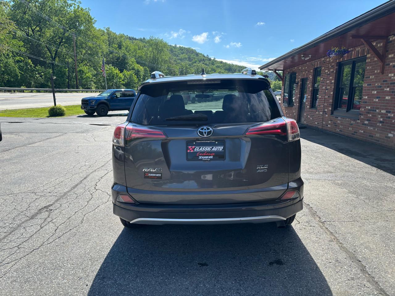 Toyota RAV4 XLE AWD 2016