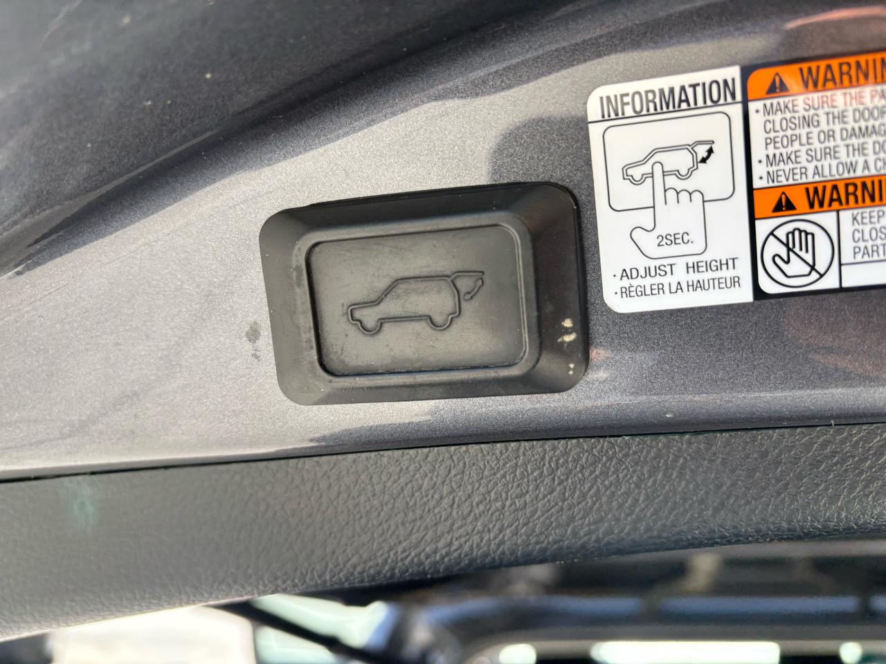 Toyota RAV4 XLE AWD 2016