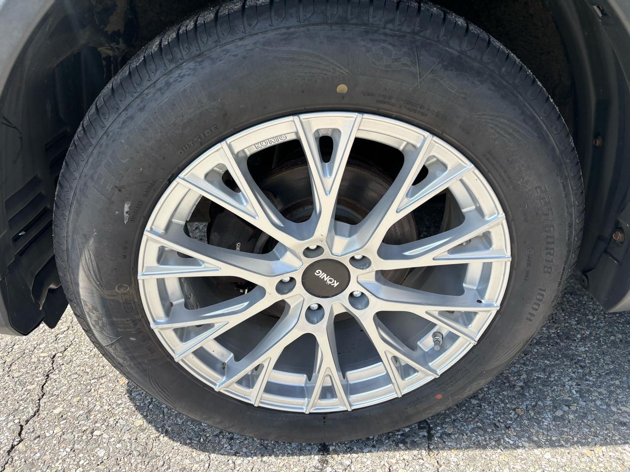 Toyota RAV4 XLE AWD 2016