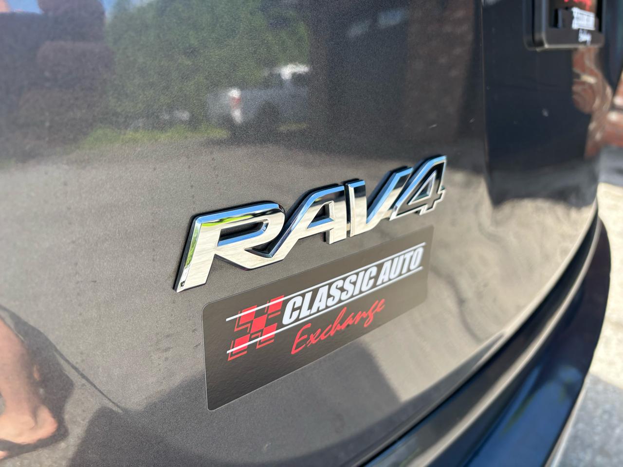 Toyota RAV4 XLE AWD 2016