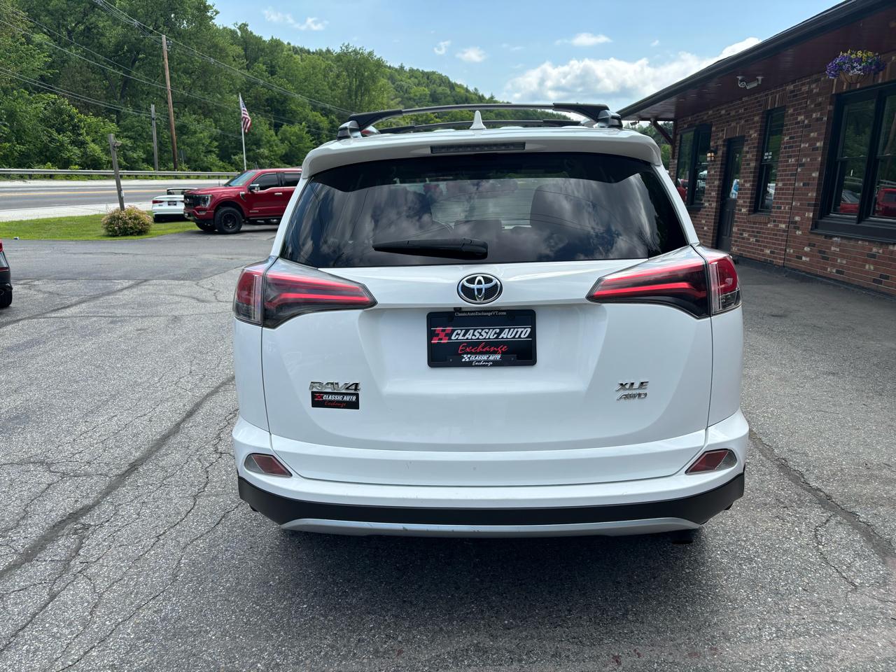 Toyota RAV4 XLE AWD 2017