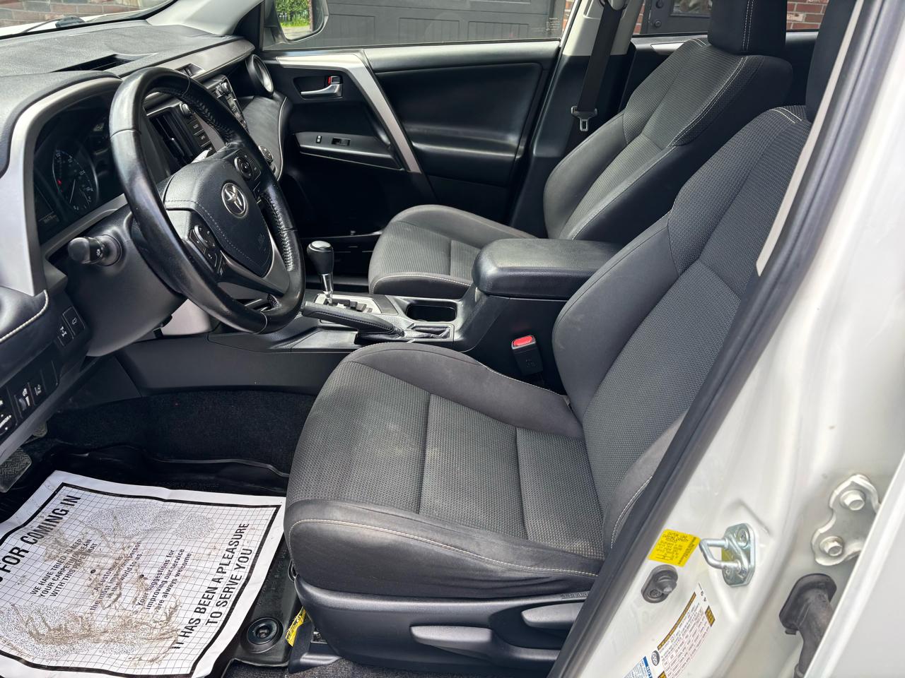 Toyota RAV4 XLE AWD 2017