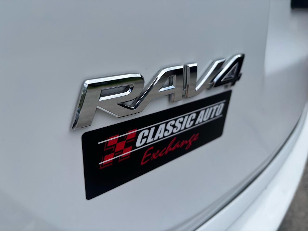 Toyota RAV4 XLE AWD 2017