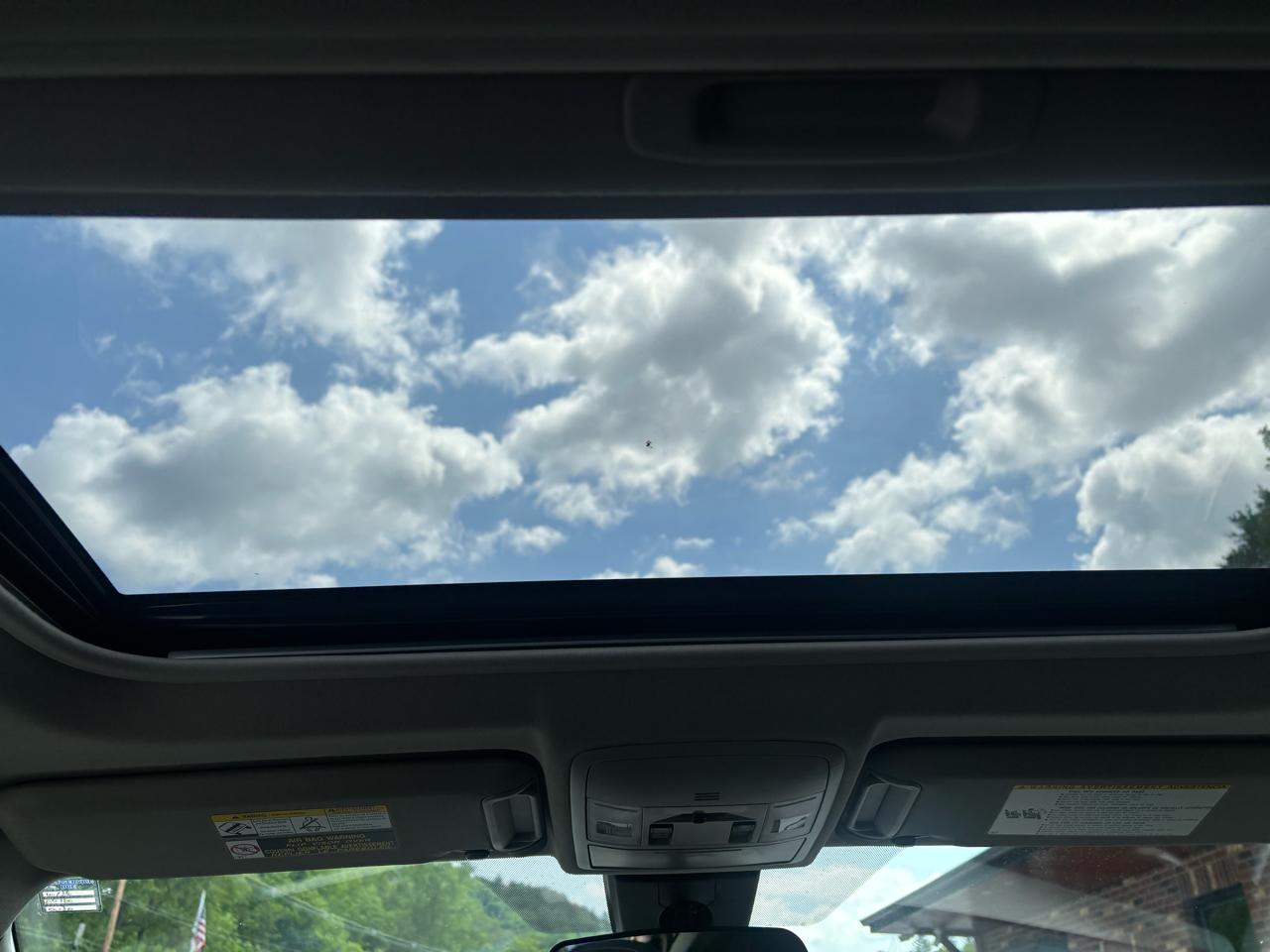 Toyota RAV4 XLE AWD 2017