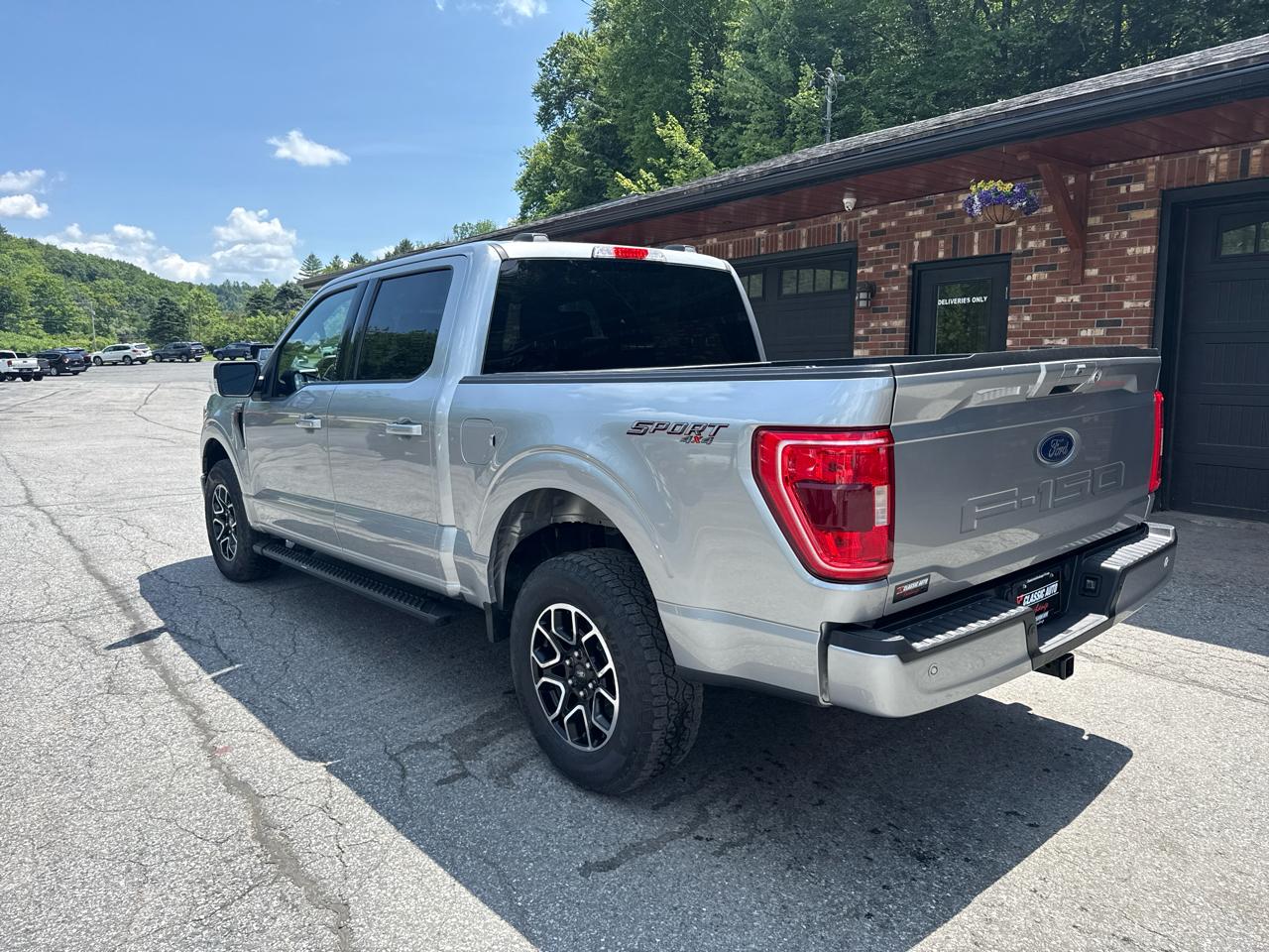 Ford F-150 XLT SuperCrew 5.5-ft. Bed 4WD 2022