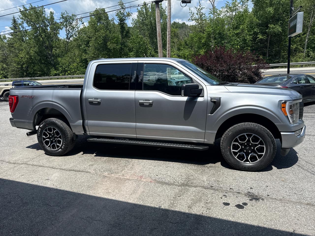 Ford F-150 XLT SuperCrew 5.5-ft. Bed 4WD 2022