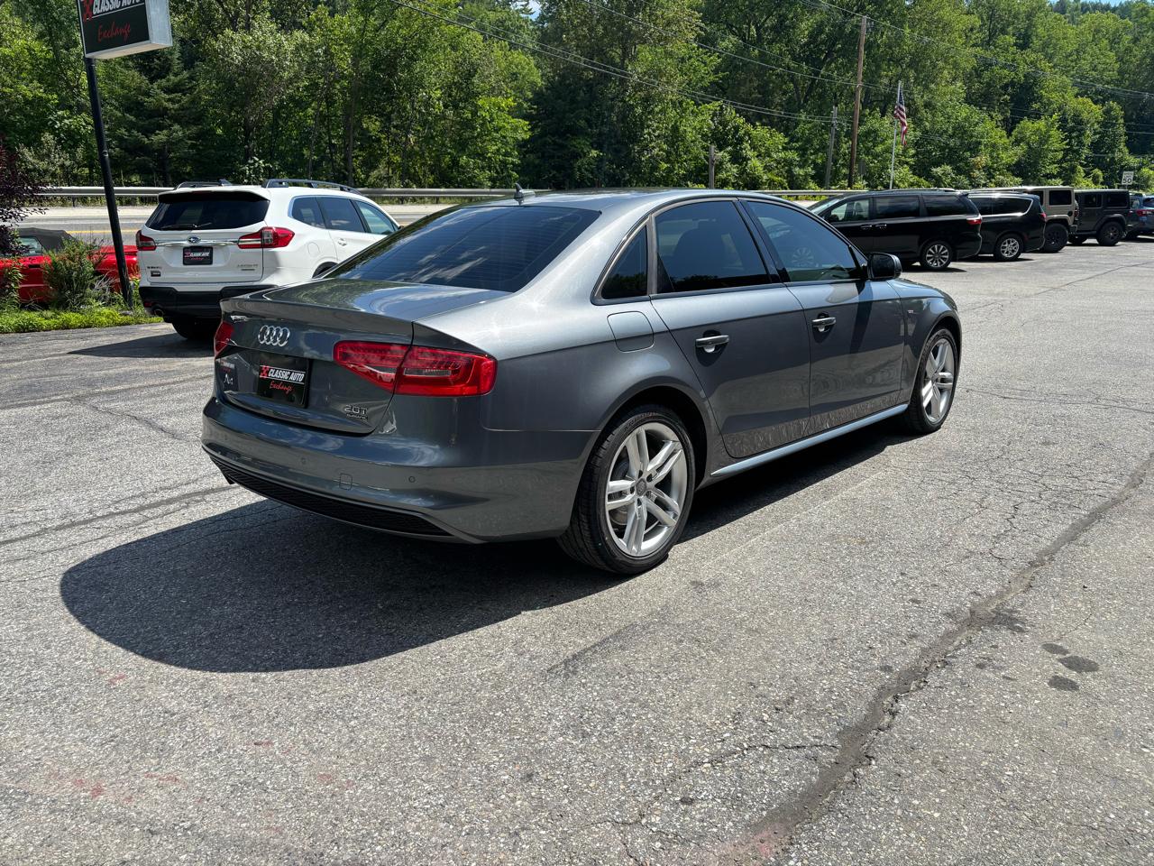 Audi A4 2.0T Premium quattro Sedan AWD 8A 2016