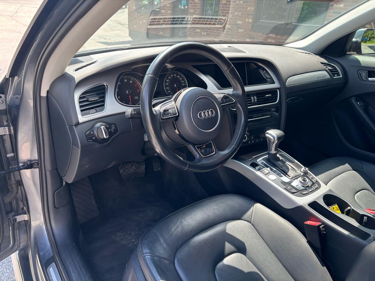 Audi A4 2.0T Premium quattro Sedan AWD 8A 2016