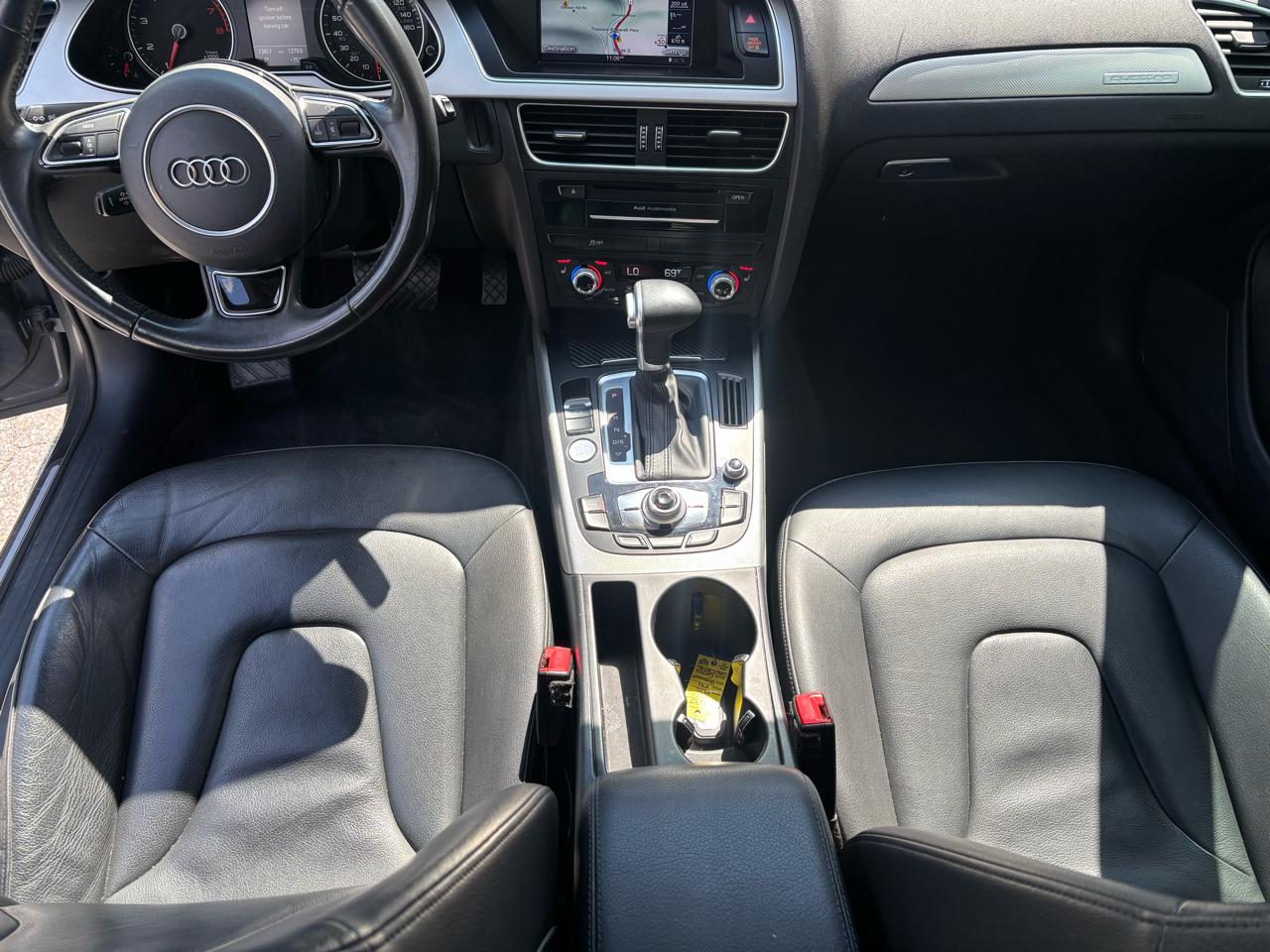 Audi A4 2.0T Premium quattro Sedan AWD 8A 2016