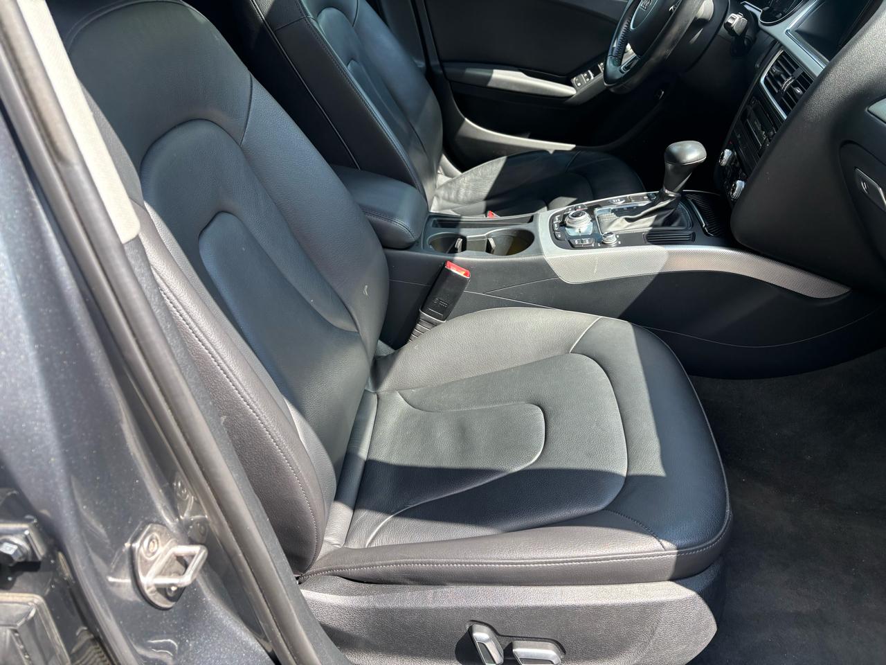 Audi A4 2.0T Premium quattro Sedan AWD 8A 2016
