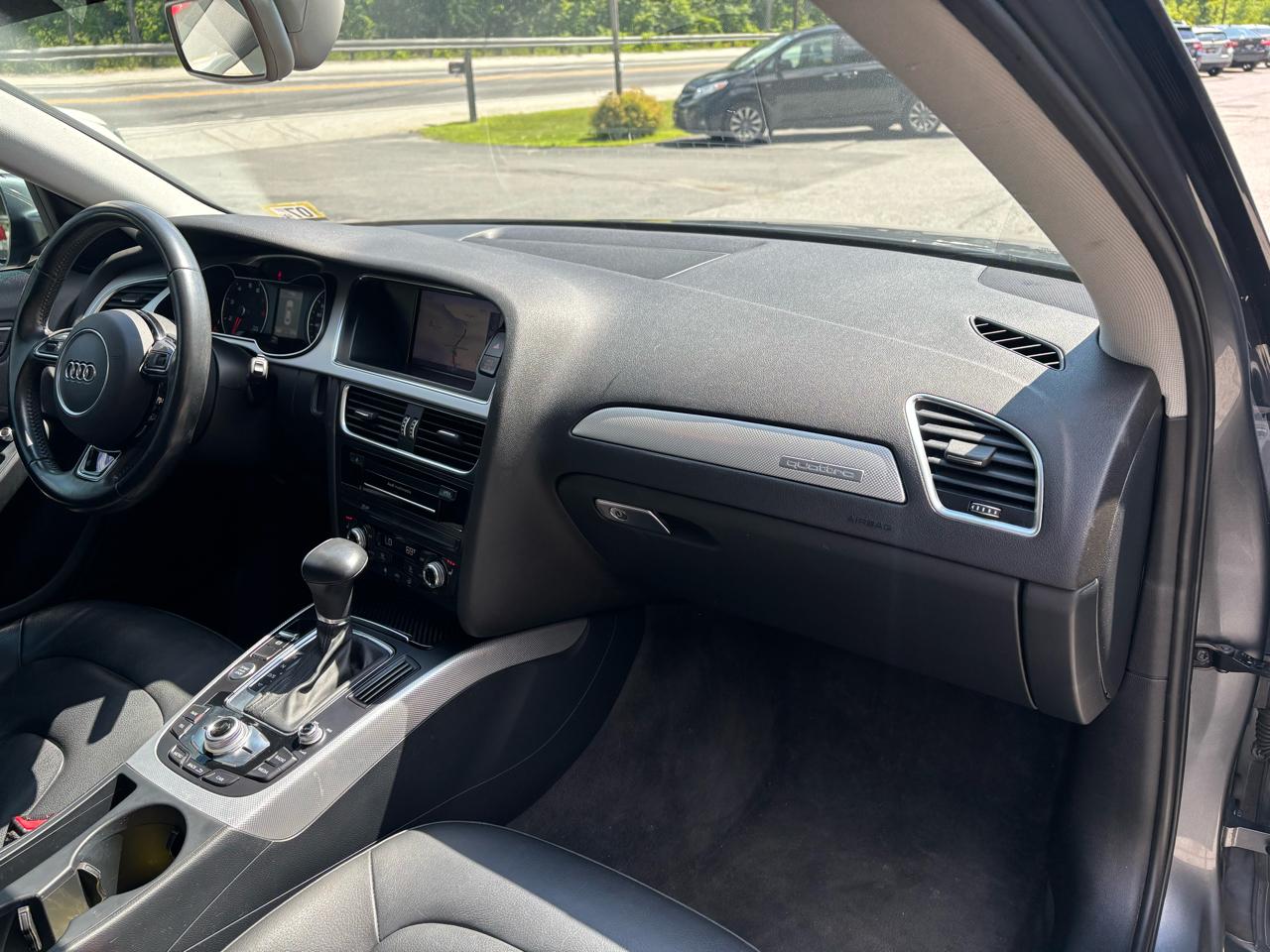 Audi A4 2.0T Premium quattro Sedan AWD 8A 2016