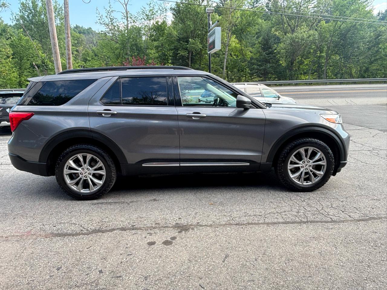 Ford Explorer XLT AWD 2021