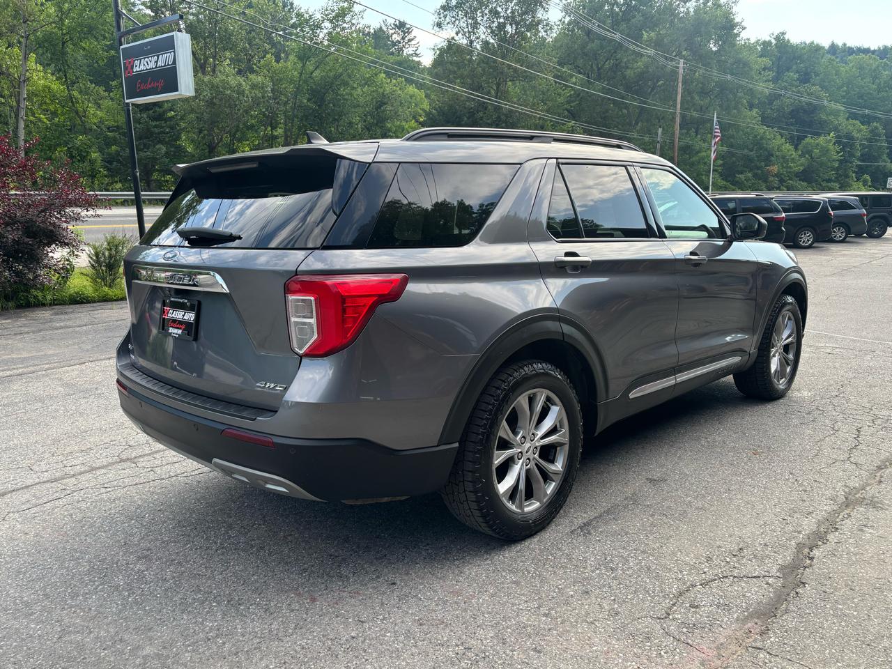 Ford Explorer XLT AWD 2021