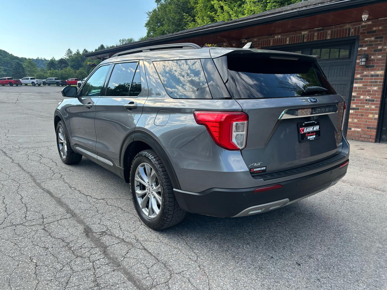 Ford Explorer XLT AWD 2021