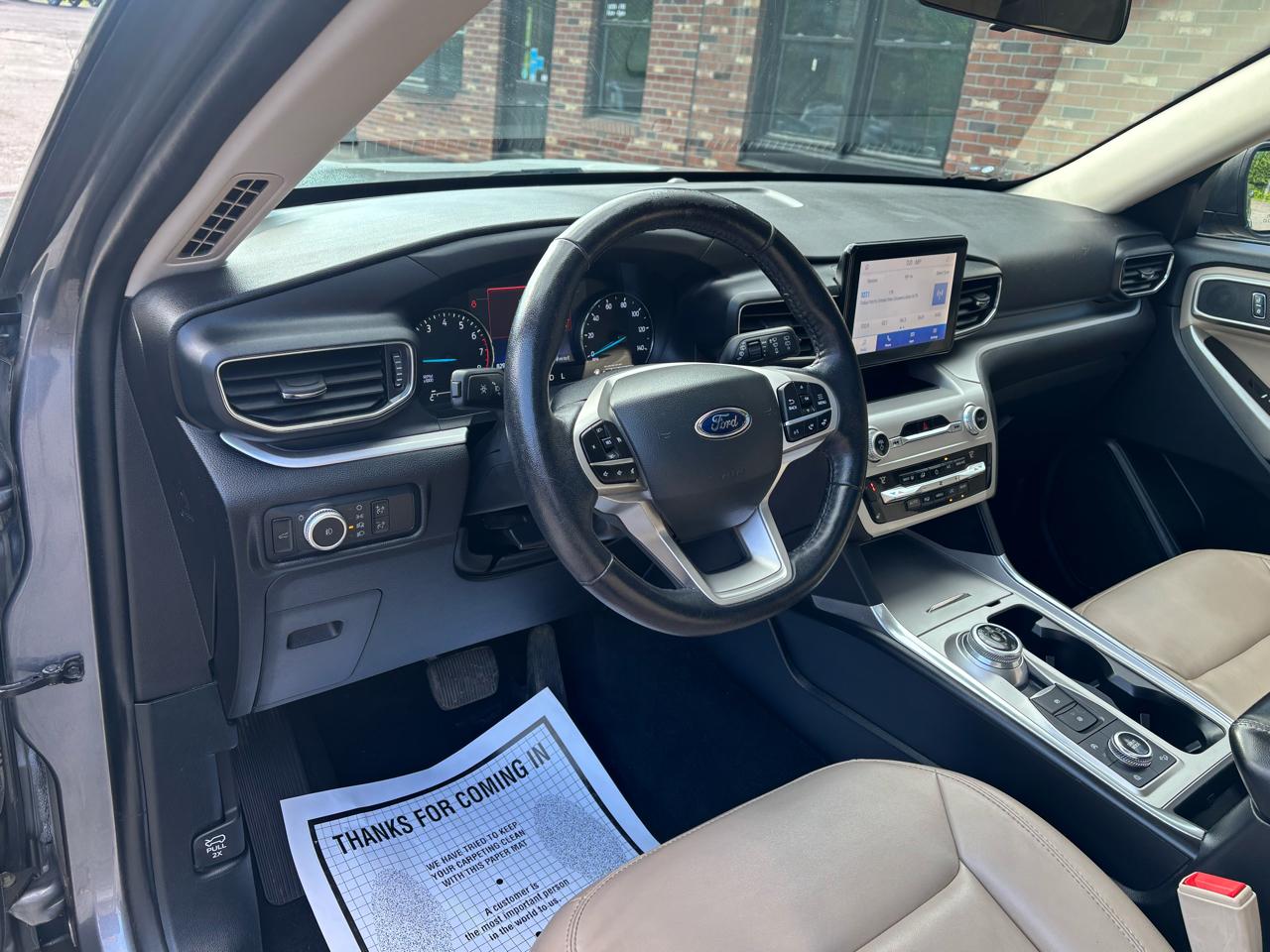 Ford Explorer XLT AWD 2021