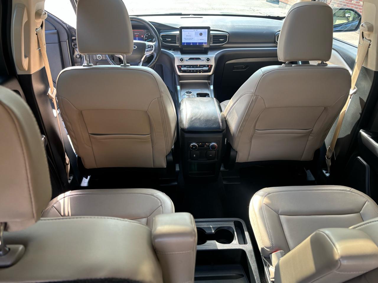 Ford Explorer XLT AWD 2021
