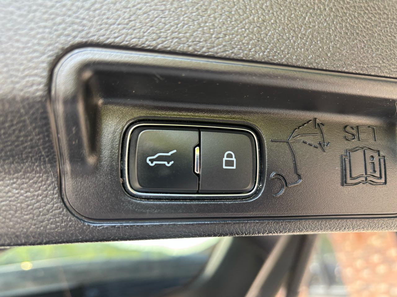 Ford Explorer XLT AWD 2021