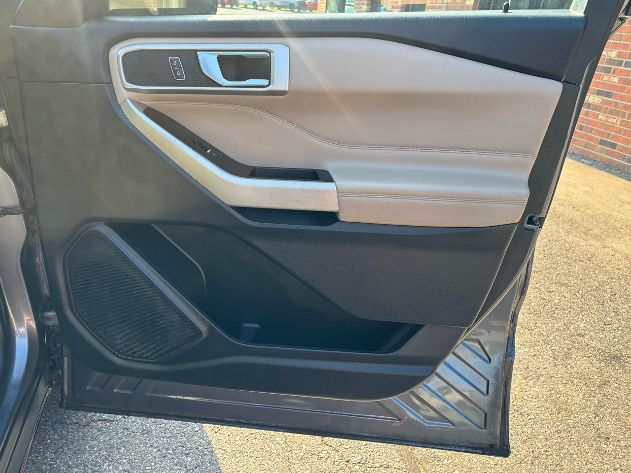 Ford Explorer XLT AWD 2021