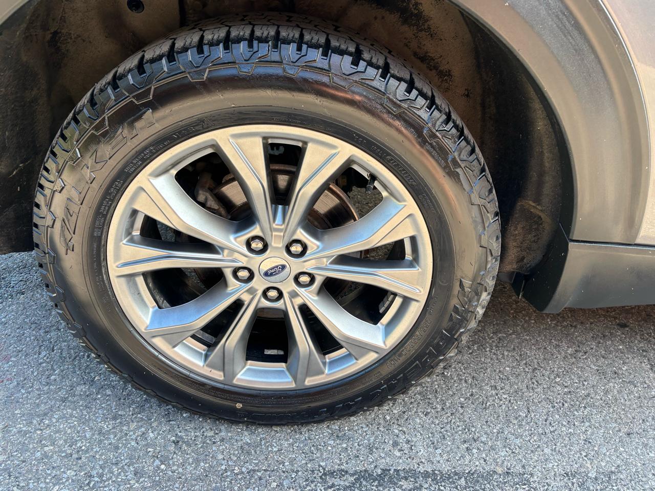 Ford Explorer XLT AWD 2021