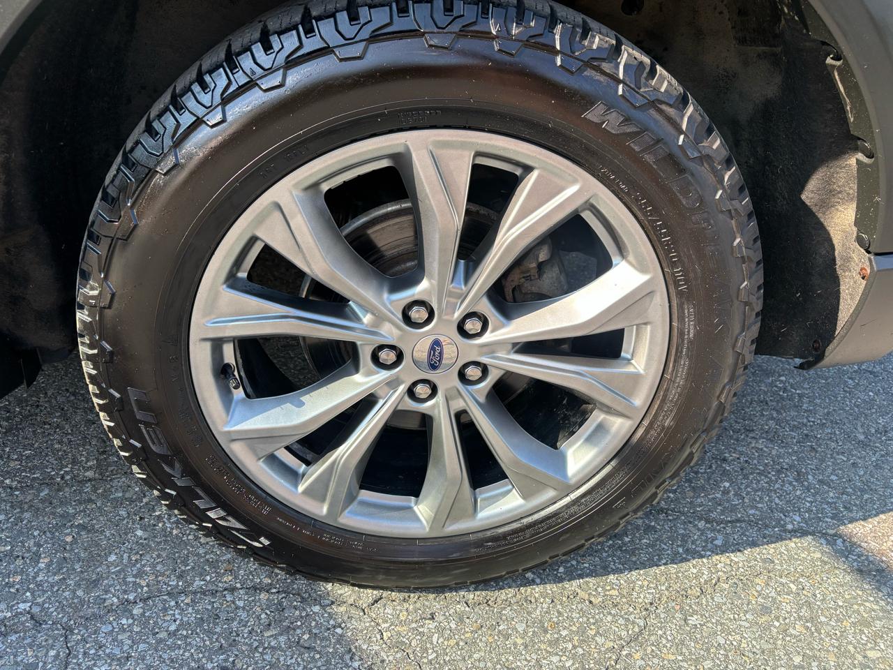 Ford Explorer XLT AWD 2021