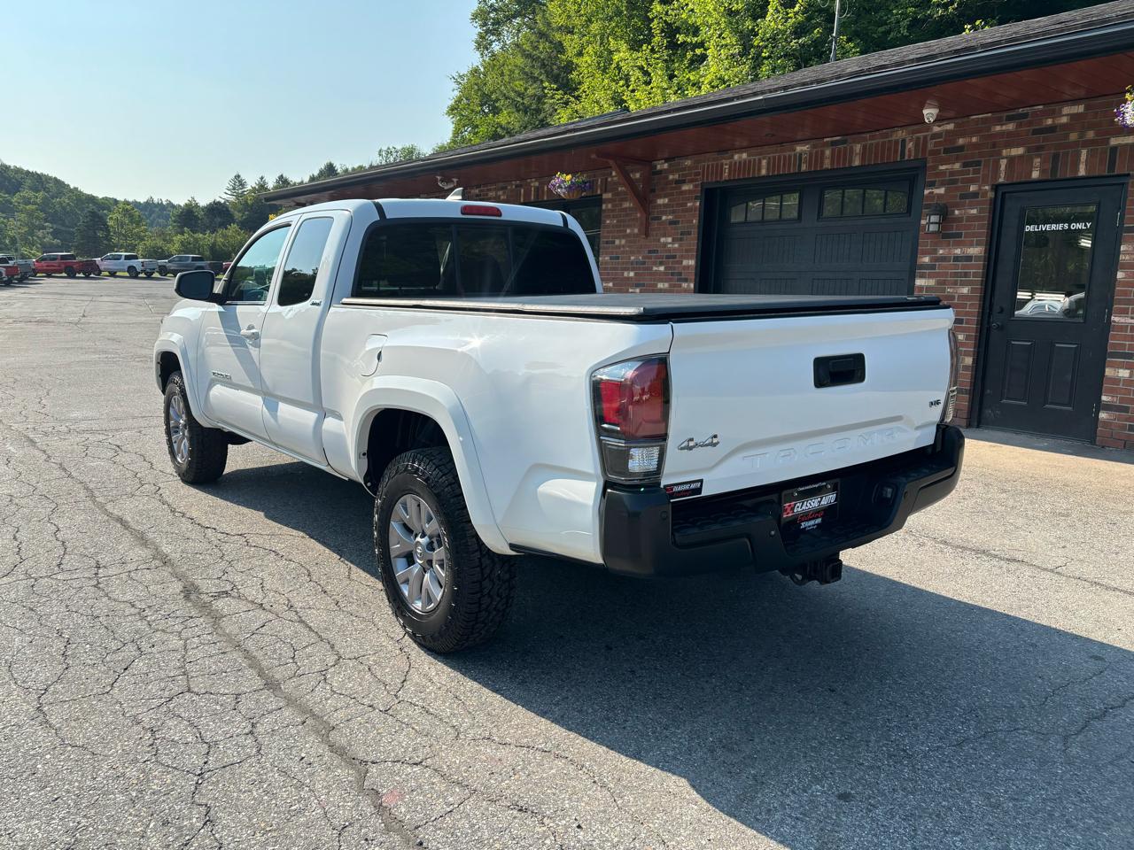 Toyota Tacoma SR5 Access Cab V6 6AT 4WD 2018