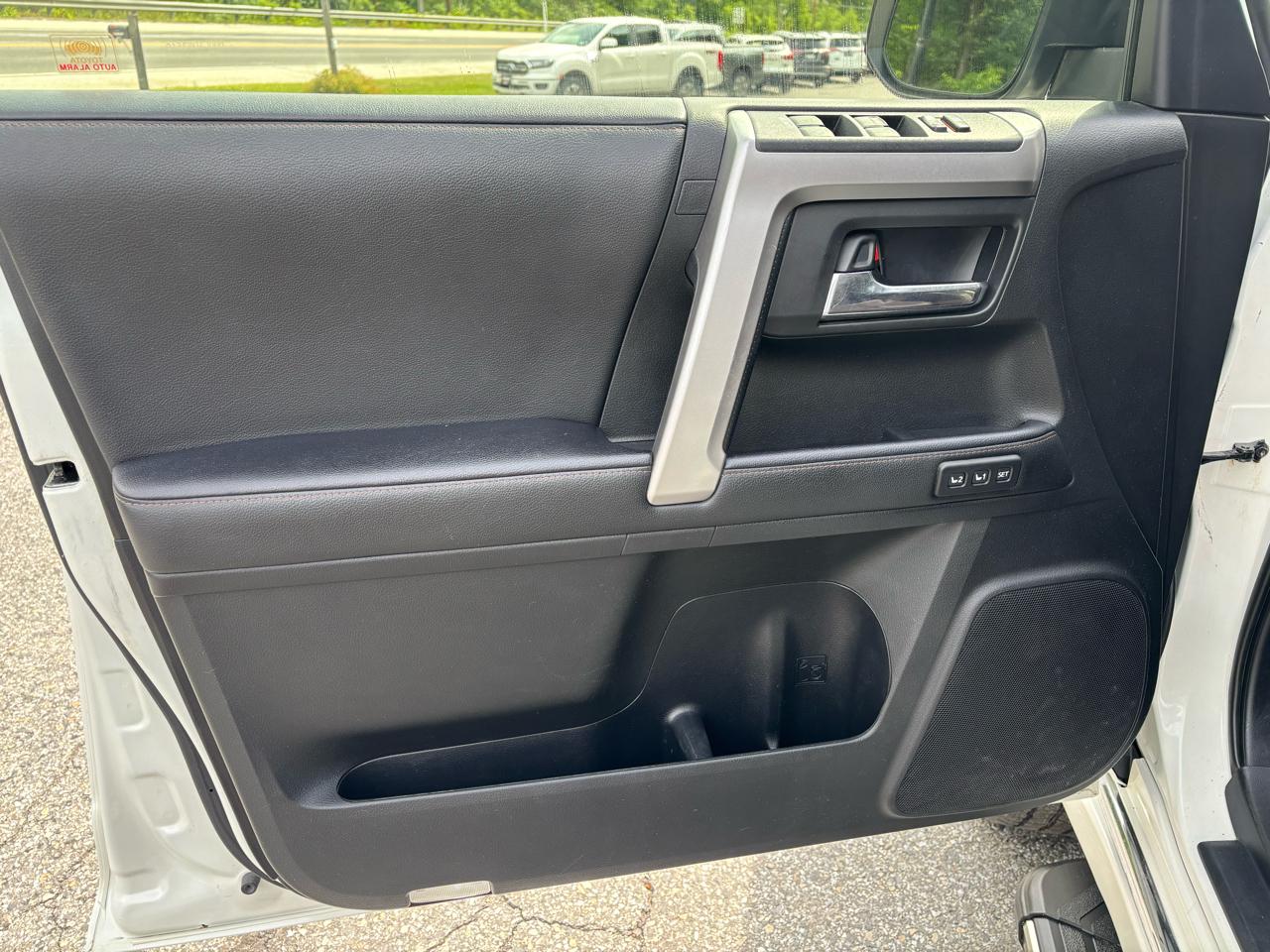 Toyota 4Runner Limited 4WD V6 2020