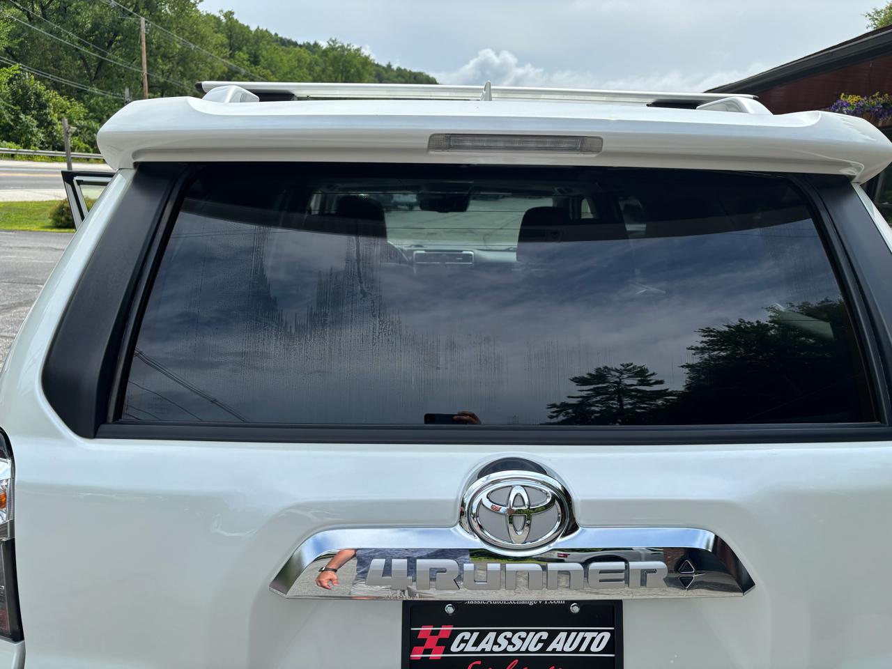 Toyota 4Runner Limited 4WD V6 2020