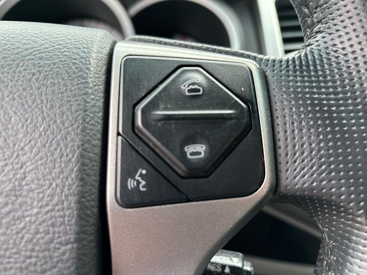 Toyota Tacoma Access Cab V6 5AT 4WD 2015