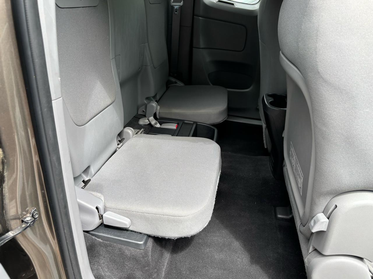 Toyota Tacoma Access Cab V6 5AT 4WD 2015