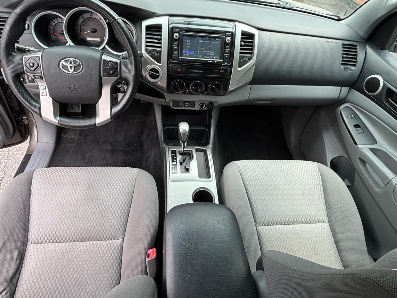 Toyota Tacoma Access Cab V6 5AT 4WD 2015