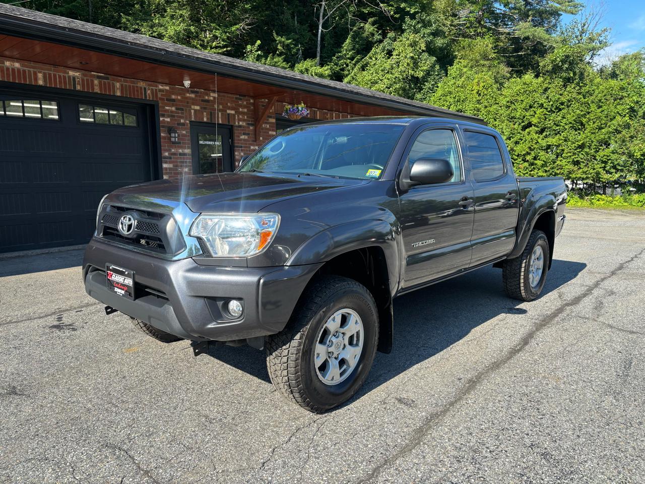 2015 Toyota Tacoma Double Cab V6 5AT 4WD
