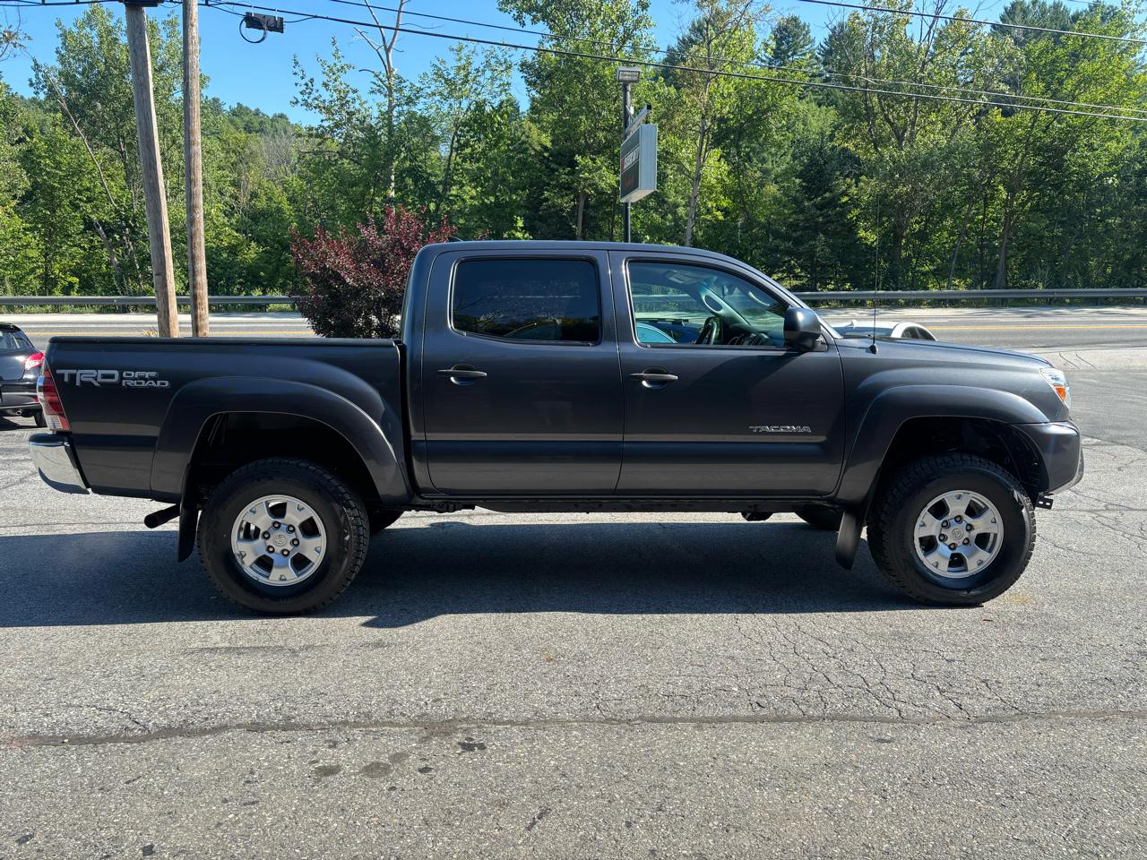 Toyota Tacoma Double Cab V6 5AT 4WD 2015