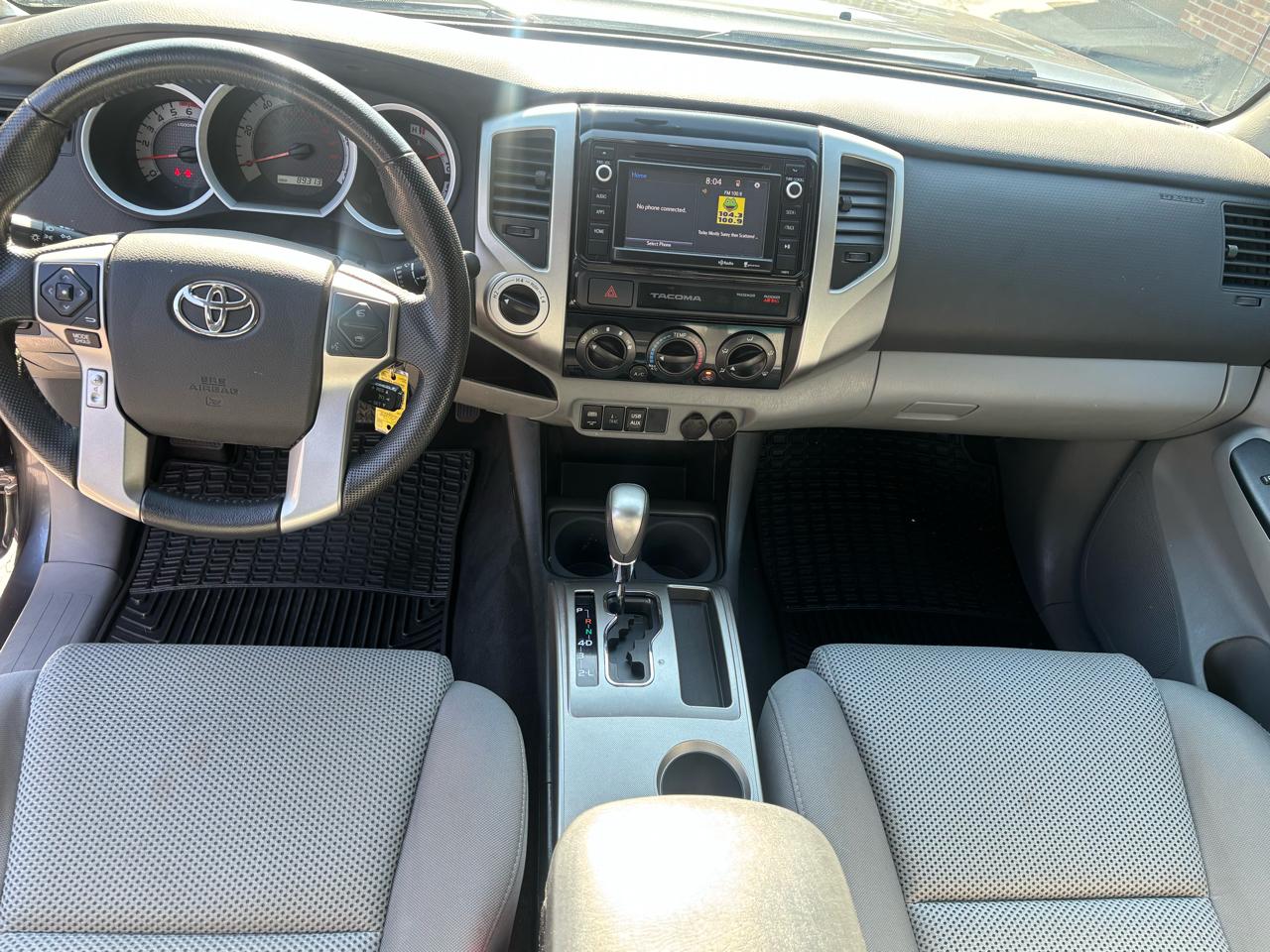 Toyota Tacoma Double Cab V6 5AT 4WD 2015