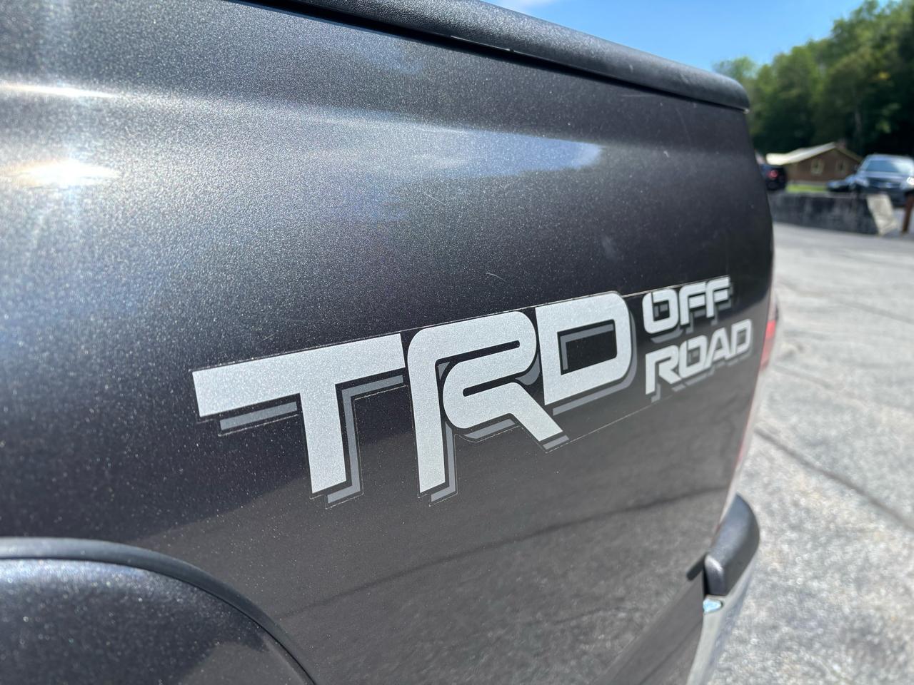 Toyota Tacoma Double Cab V6 5AT 4WD 2015